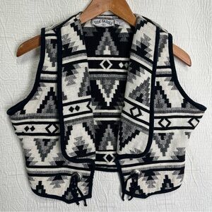 Vintage Western Vest Women M Equestrian Aztec Southwest Tapestry Side Saddle Top